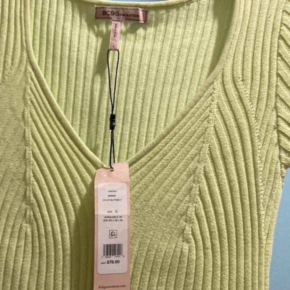 BCBG Generation color Butterfly peplum top - Picture 3 of 8